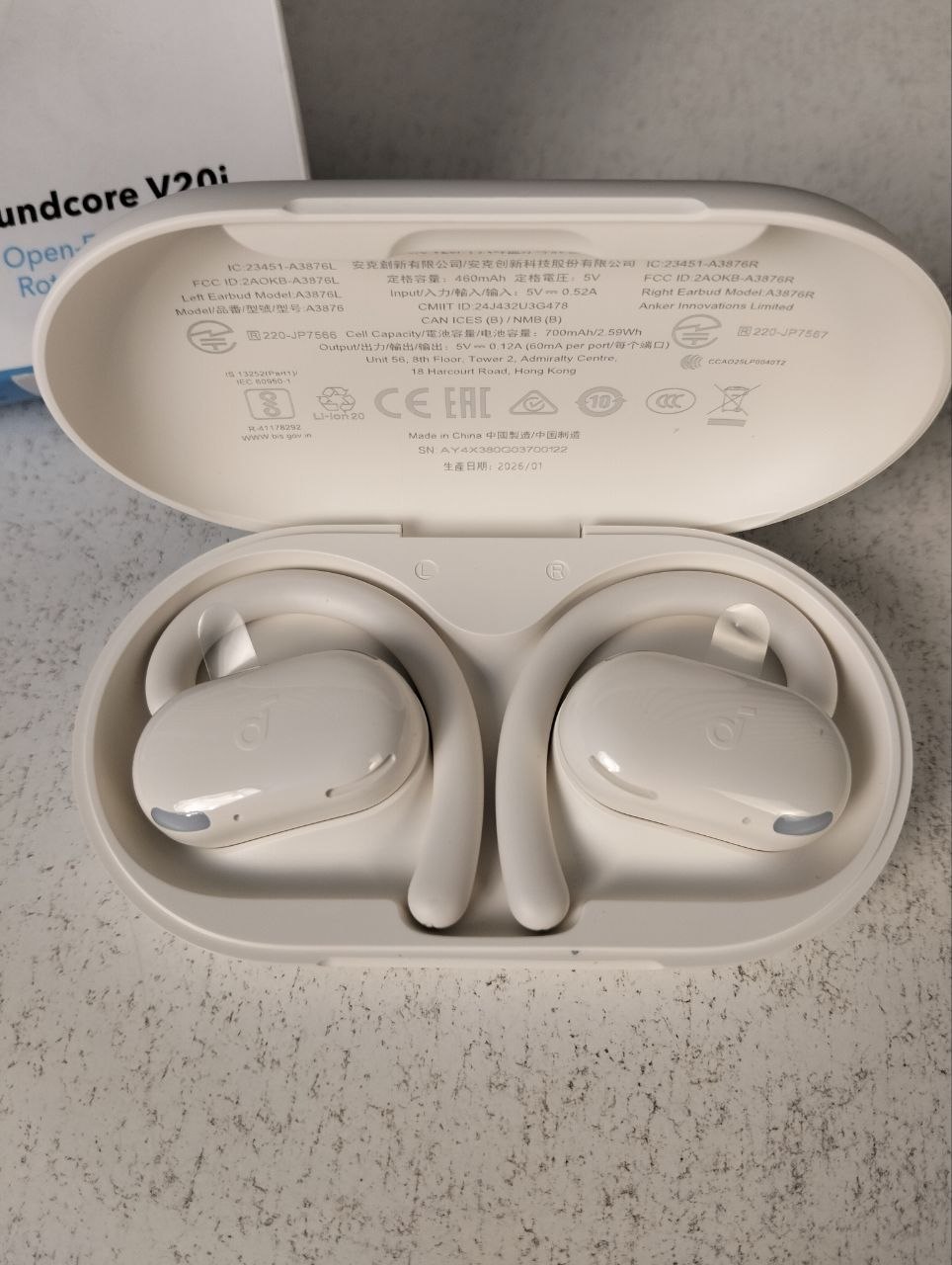 Écouteurs Open-Ear soundcore by Anker V20i Crochets Ajustables Autonomie 36H et Lumières LED - سماعات أنكر اللاسلكية ذات التصميم المفتوح والخطاف القابل للتعديل - Électronique - صورة حقيقية 14